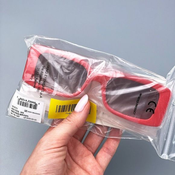 Gucci GG1325S 005 Sunglasses Red Brown Gradient Rectangle Women - Picture 15 of 16